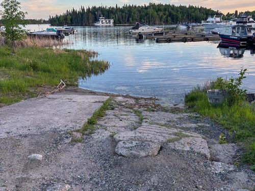 543 Lakeview Dr, Kenora, ON 