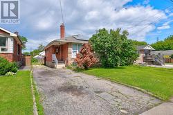 689 BURGESS AVENUE  Hamilton, ON L8H 6J2