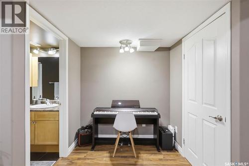 722 Lamarsh Lane, Saskatoon, SK 