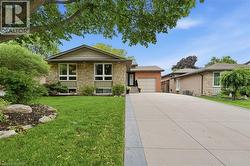 52 SAN PEDRO Drive  Hamilton, ON L9C 2C6