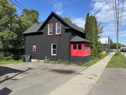 520 Van Norman Street Thunder Bay, ON P7A 4E4