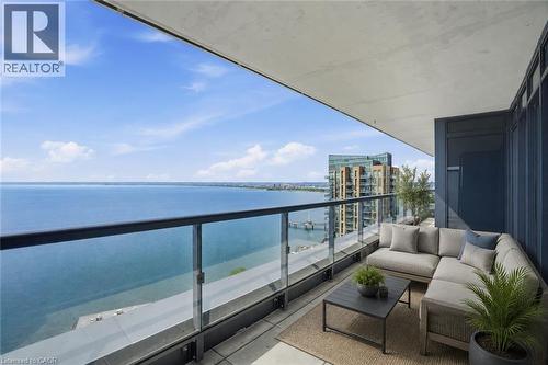 370 MARTHA Street Unit# 2104  Burlington, ON L7R 0G9
