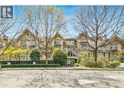 208 333 E 1ST STREET  North Vancouver, BC V7L 4W9