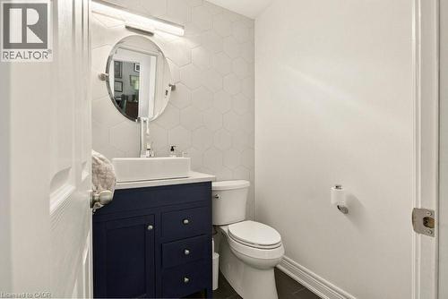 126 Davidson Boulevard, Dundas, ON 