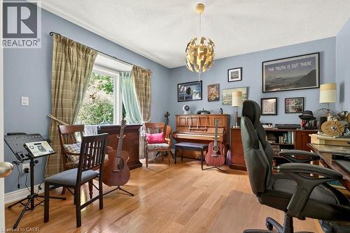 126 Davidson Boulevard, Dundas, ON 