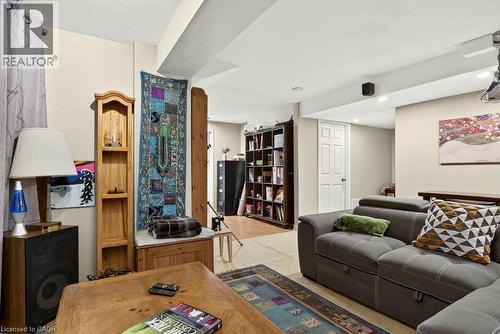 126 Davidson Boulevard, Dundas, ON 