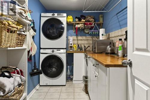 126 Davidson Boulevard, Dundas, ON 