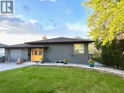 1491 Pine Crescent Kamloops, BC V2C 2Z4