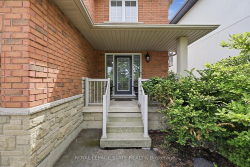 84 Duncairn Crescent, Hamilton, ON 