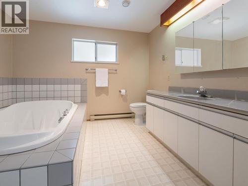 5160 Ridgeview Drive, Sechelt, BC 