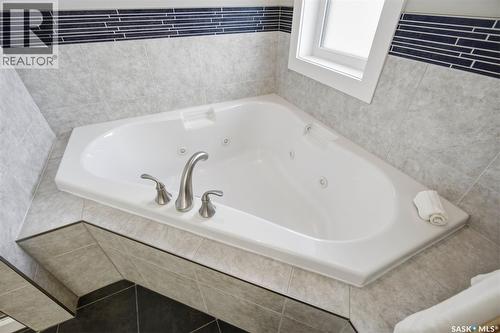 522 Atton Lane, Saskatoon, SK 