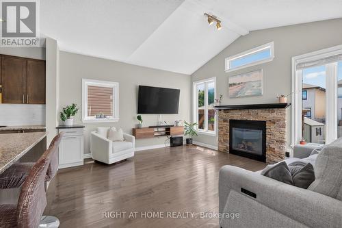 207 Mareth Way, Ottawa, ON 