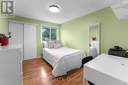 Bedroom 1 - 