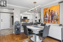Dining area - 