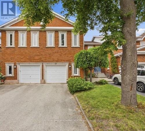 47 BROWNSTONE CIRCLE  Vaughan, ON L4J 7P5
