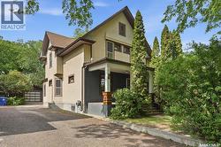 606 BEDFORD ROAD  Saskatoon, SK S7L 0E8