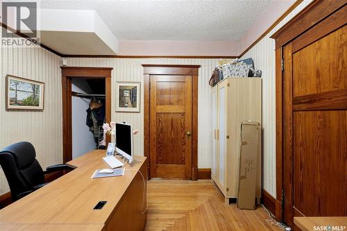 606 Bedford Road, Saskatoon, SK 