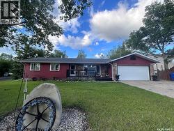 402 1st STREET N  Lampman, SK S0C 1N0