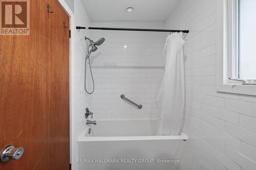 1038 Arnot Road, Ottawa, ON 