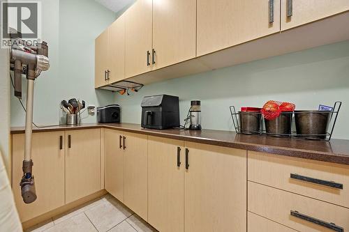 butlers pantry - 13707 Watson Drive, Coldstream, BC 