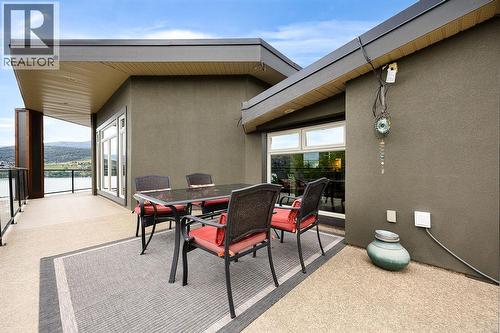 side deck for evening shade - 13707 Watson Drive, Coldstream, BC 