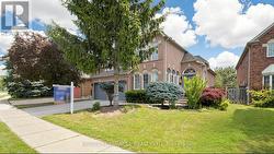 2873 PEACOCK DRIVE  Mississauga, ON L5M 5S2