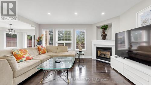 2873 Peacock Drive, Mississauga, ON 