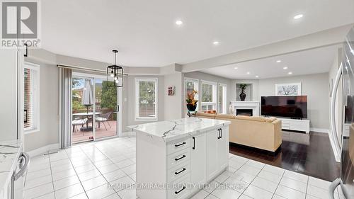 2873 Peacock Drive, Mississauga, ON 