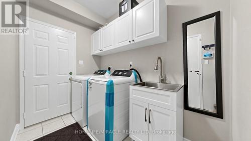 2873 Peacock Drive, Mississauga, ON 