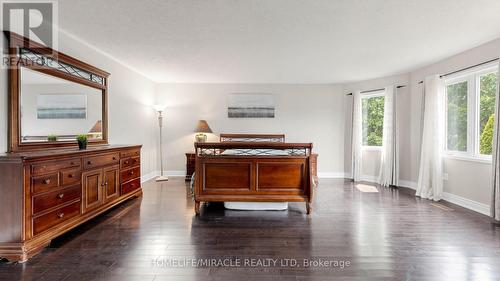 2873 Peacock Drive, Mississauga, ON 