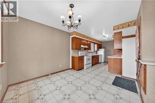 497 Victoria Street S, Kitchener, ON - Indoor Photo Showing Kitchen