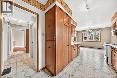 497 Victoria Street S, Kitchener, ON - Indoor