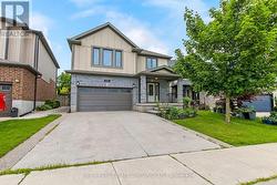 1082 OAKCROSSING ROAD  London North (North M), ON N6H 0A8