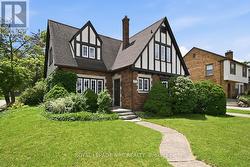 6040 LATSHAW STREET  Niagara Falls (Hospital), ON L2G 1R2