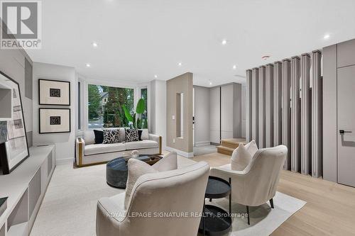 217 Chaplin Crescent, Toronto, ON 