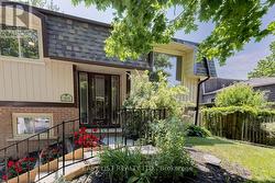 2651 MARSDALE DRIVE Peterborough, ON K9L 1R5