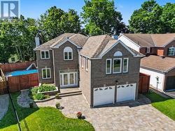25 BEAMISH CRESCENT  Ottawa, ON K2K 2R6