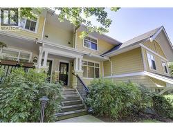 11 6878 SOUTHPOINT DRIVE Burnaby, BC V3N 5E4