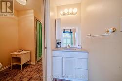 30 Willowgate Dr - washroom - 