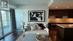 501 - 11 BRONTE ROAD Oakville, ON L6L 0E1