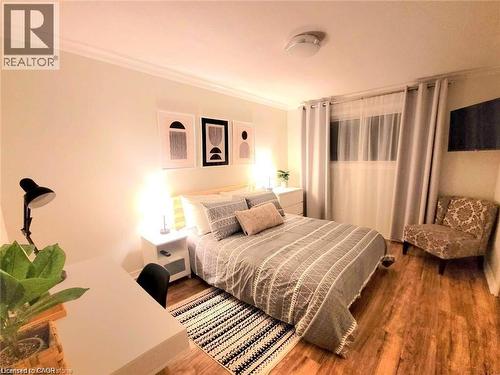 60 Obermeyer Drive, Kitchener, ON - Indoor Photo Showing Bedroom