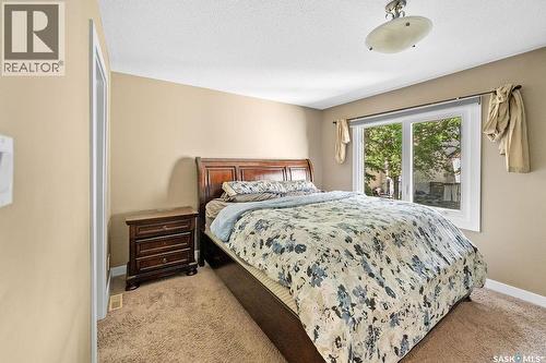 24 Cannington Mews, Regina, SK 