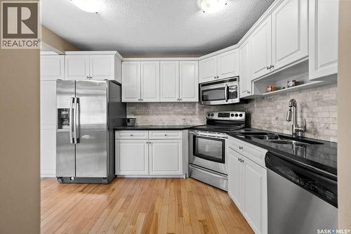 24 Cannington Mews, Regina, SK 