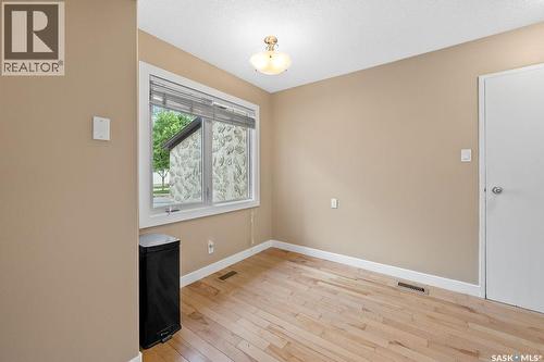 24 Cannington Mews, Regina, SK 