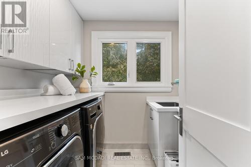1481 Bunsden Avenue, Mississauga, ON 