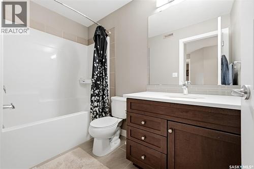 3504 Green Lily Road, Regina, SK - Indoor Photo Showing Bathroom