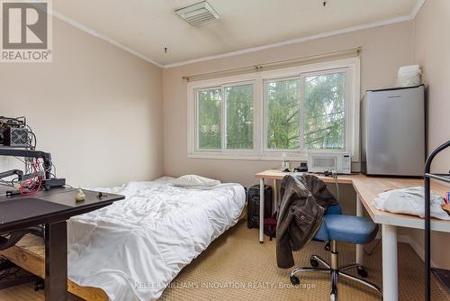 32 - 121 University Avenue E, Waterloo, ON 