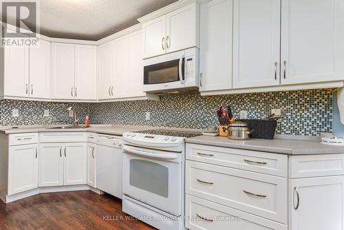 32 - 121 University Avenue E, Waterloo, ON 