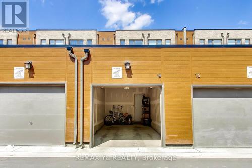 18 Deep Roots Terrace, Toronto, ON 