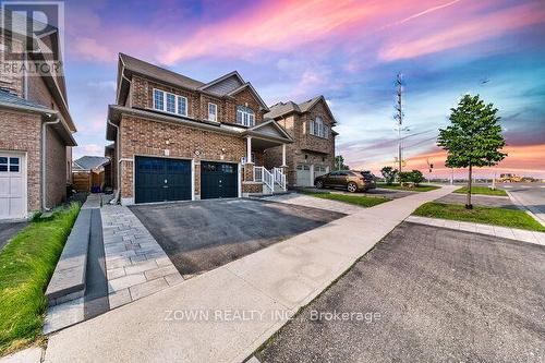 956 GREENHILL AVENUE  Oshawa, ON L1K 0X9
